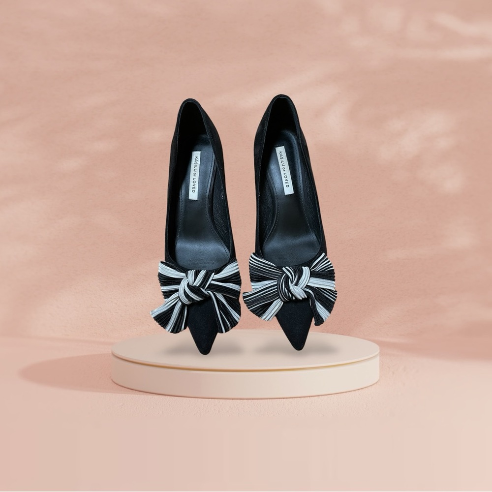 Elegant and chic kitten heels suede pumps US size 7